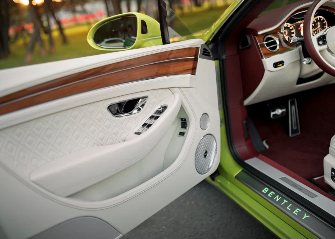 Есть повод подарить Bentley! - изображение 5-8 на Bentleymoscow.ru!
