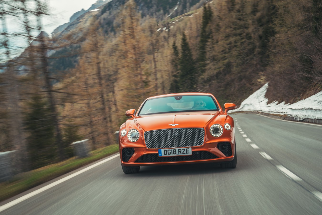 НОВЫЙ BENTLEY CONTINENTAL GT – УЖЕ В ШОУ-РУМАХ - изображение Bentley-Continental-GT-Orange-Flame-12 на Bentleymoscow.ru!
